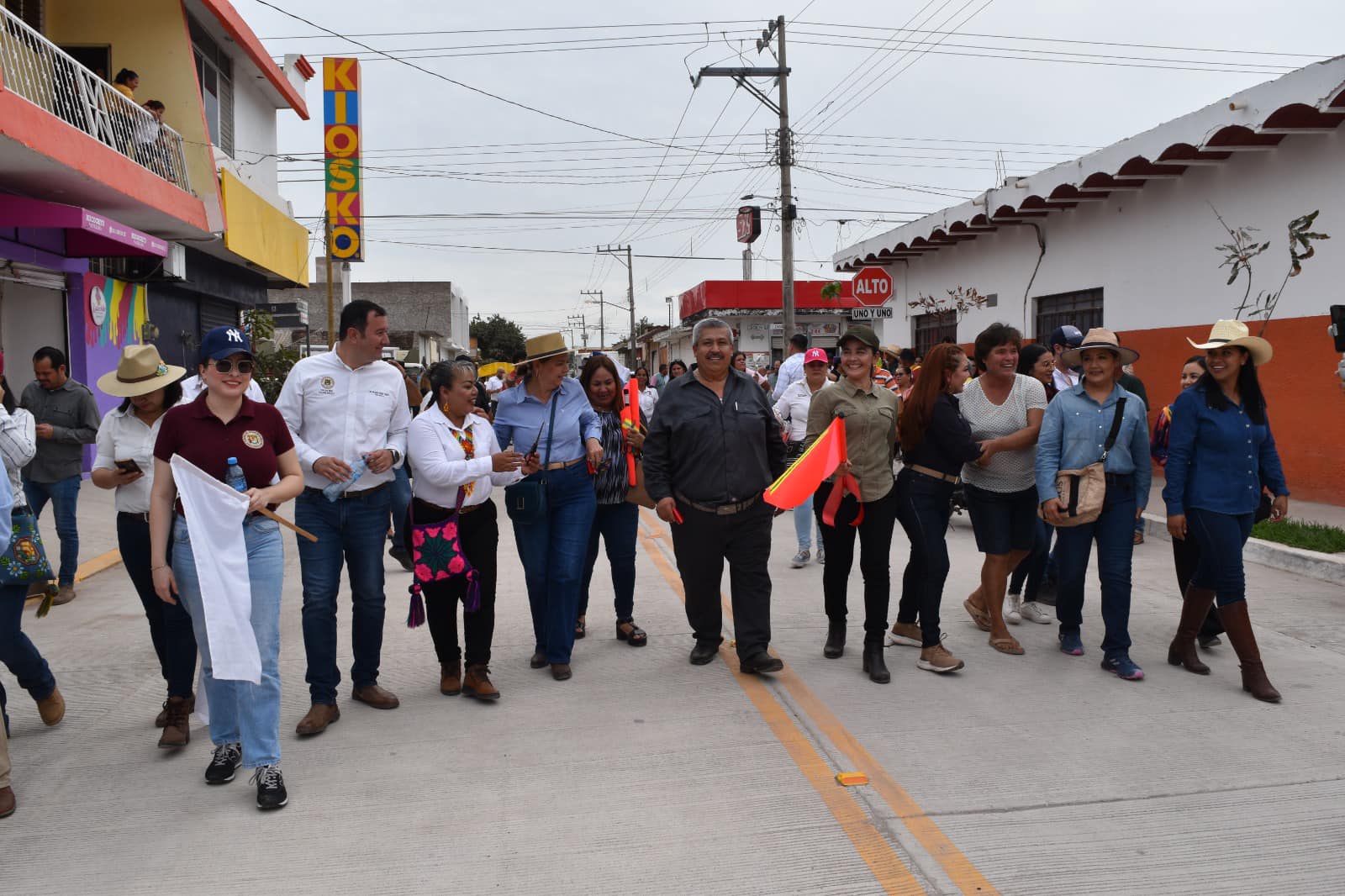 Inaguracion de la primera etapa de la calle Luis Donaldo Colosio en Tecuala
