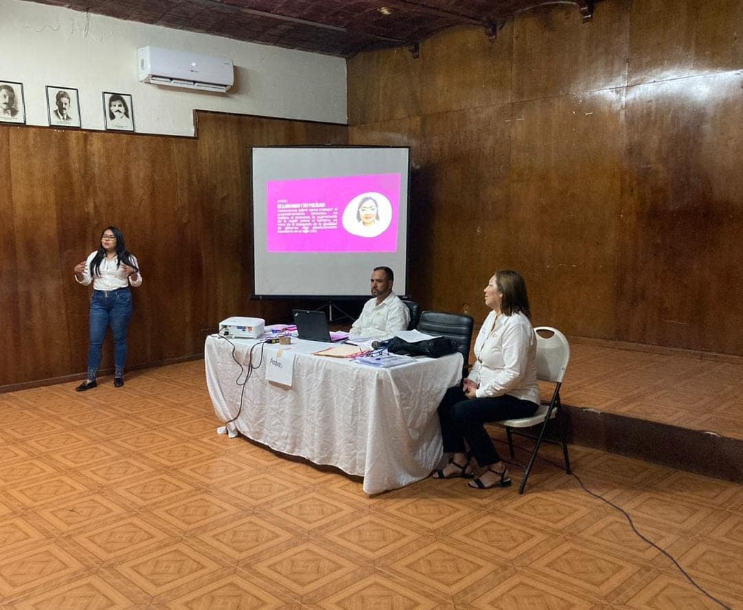 Taller Empoderamiento: Liderazgo de las Mujeres en la Vida Pública
