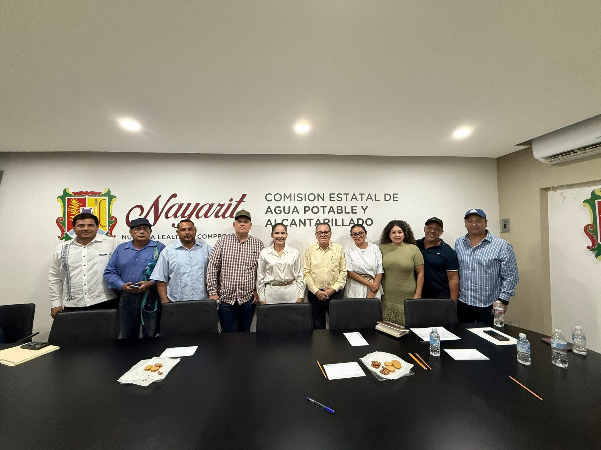 Se reúne la alcaldesa Nora Lilia Burgara Alarcón con personal de la comisión estatal de agua